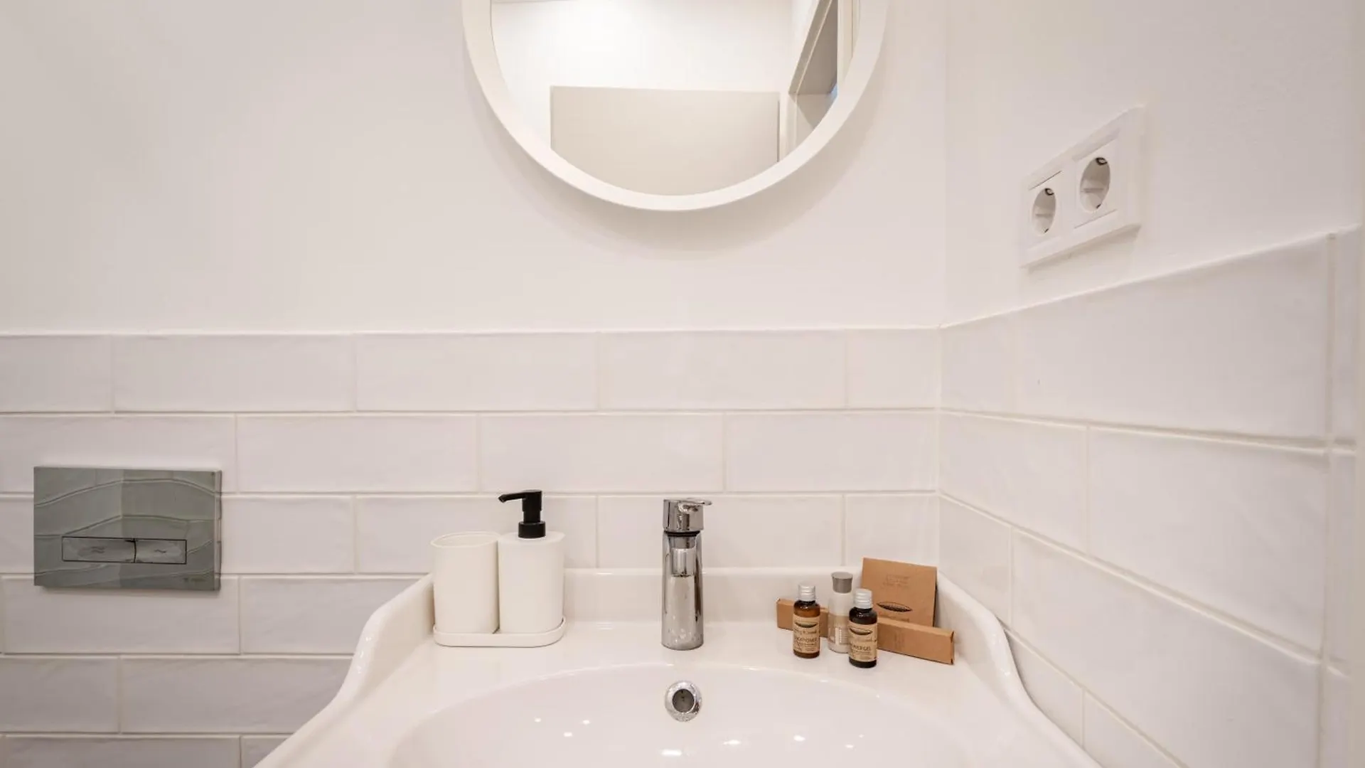 Z32-Boutique Apartments, Best Location By Bqa Budapest Appartamento